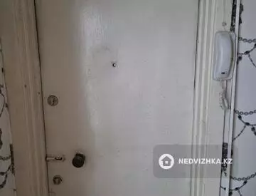 3-комнатная квартира, этаж 2 из 5, 60 м²