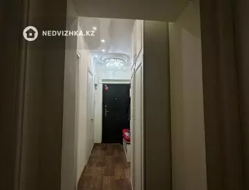 9-комнатная квартира, этаж 9 из 9, 57 м²