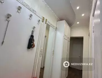 9-комнатная квартира, этаж 9 из 9, 57 м²