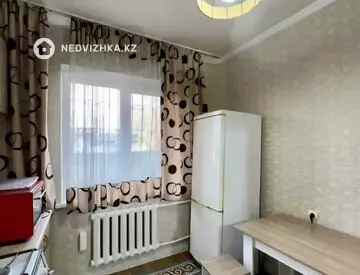 1-комнатная квартира, этаж 1 из 9, 37 м²