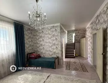 7-комнатный дом, 5 соток, 166 м²