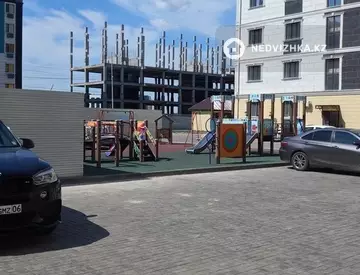 2-комнатная квартира, этаж 3 из 5, 75 м²