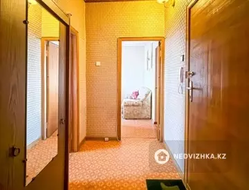 1-комнатная квартира, этаж 9 из 9, 40 м²