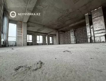 4-комнатная квартира, этаж 12 из 12, 114 м²