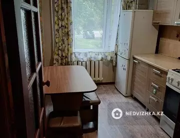 2-комнатная квартира, этаж 1 из 5, 49 м², На длительный срок