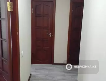 2-комнатная квартира, этаж 1 из 5, 49 м², На длительный срок