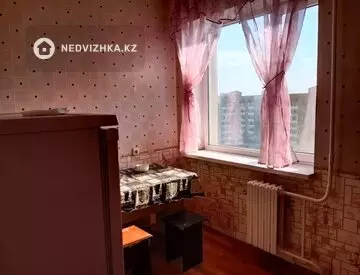 1-комнатная квартира, этаж 9 из 13, 42 м²