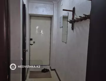 1-комнатная квартира, этаж 3 из 4, 33 м², На длительный срок
