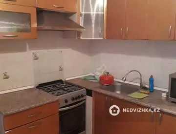 3-комнатная квартира, этаж 8 из 10, 80 м², На длительный срок