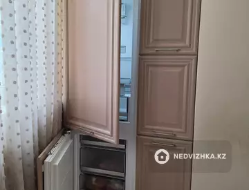 3-комнатная квартира, этаж 1 из 9, 131 м²