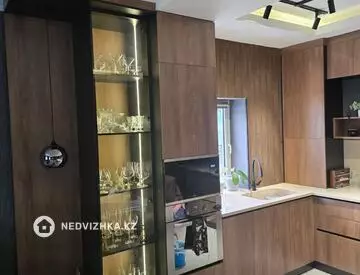 6-комнатный дом, 6 соток, 190 м²