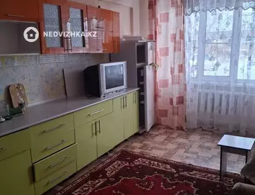 3-комнатная квартира, этаж 1 из 2, 87 м²
