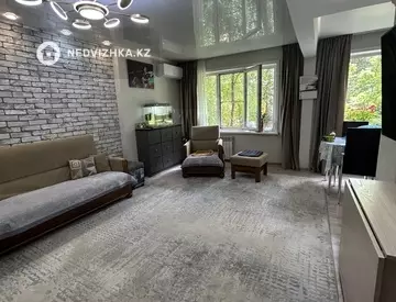 4-комнатная квартира, этаж 1 из 5, 78 м²