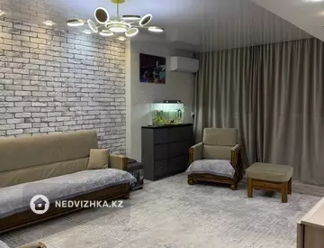 4-комнатная квартира, этаж 1 из 5, 78 м²