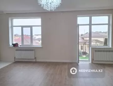 3-комнатная квартира, этаж 3 из 3, 127 м²