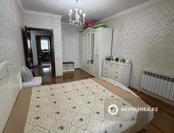 3-комнатная квартира, этаж 13 из 16, 110 м²