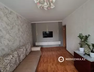 2-комнатная квартира, этаж 1 из 4, 42 м²
