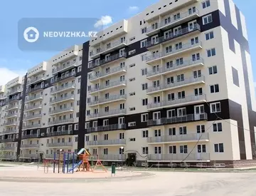 1-комнатная квартира, этаж 4 из 9, 41 м²