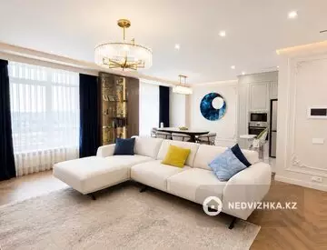 4-комнатная квартира, этаж 17 из 21, 130 м²