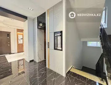 2-комнатная квартира, этаж 1 из 8, 67 м²
