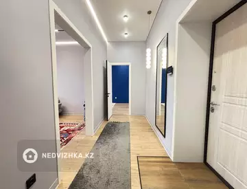 2-комнатная квартира, этаж 1 из 8, 67 м²