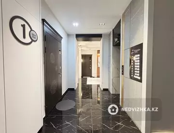 2-комнатная квартира, этаж 1 из 8, 67 м²