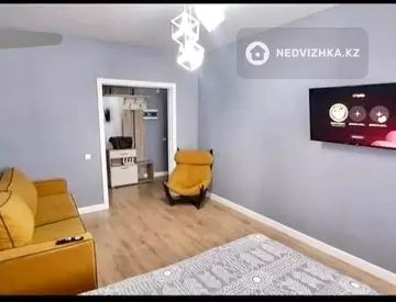 1-комнатная квартира, этаж 4 из 9, 40 м², На длительный срок