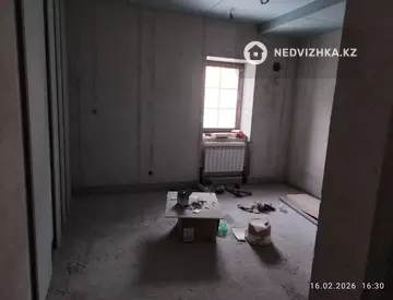 5-комнатный таунхаус, 3 соток, 360 м²