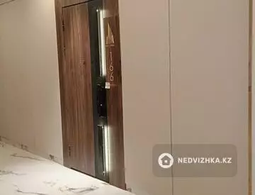 2-комнатная квартира, этаж 3 из 21, 76 м²