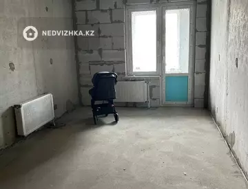 1-комнатная квартира, этаж 11 из 12, 31 м²