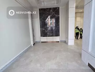 5-комнатная квартира, этаж 13 из 20, 162 м²