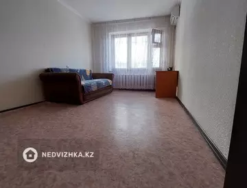 1-комнатная квартира, этаж 4 из 5, 36 м²