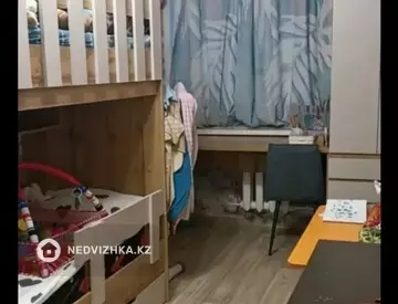 3-комнатная квартира, этаж 4 из 5, 61 м²