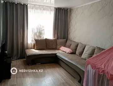 3-комнатная квартира, этаж 4 из 5, 61 м²