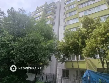 2-комнатная квартира, этаж 1 из 9, 53 м²