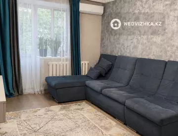 3-комнатная квартира, этаж 2 из 4, 52 м²