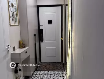 3-комнатная квартира, этаж 4 из 4, 59 м²
