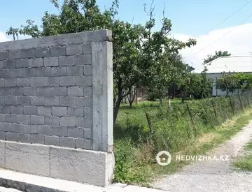 4-комнатный дом, 9 соток, 49 м²