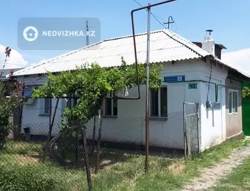 4-комнатный дом, 9 соток, 49 м²