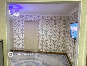 4-комнатная квартира, этаж 5 из 5, 64 м²