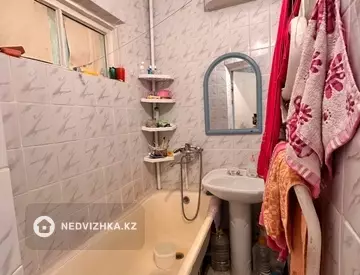 2-комнатная квартира, этаж 3 из 5, 43 м²