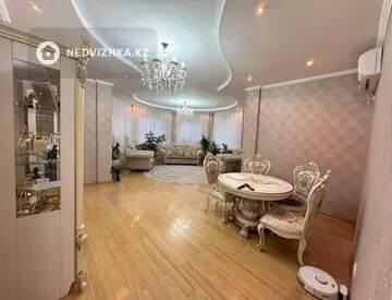 3-комнатная квартира, этаж 2 из 5, 138 м²