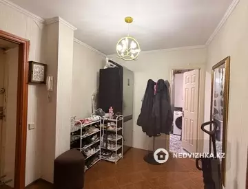 4-комнатная квартира, этаж 4 из 4, 88 м²