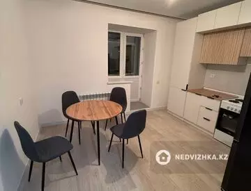 2-комнатная квартира, этаж 2 из 14, 66 м²