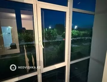 2-комнатная квартира, этаж 2 из 14, 66 м²