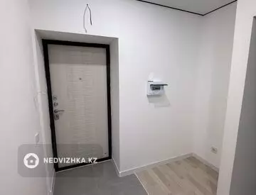2-комнатная квартира, этаж 2 из 14, 66 м²