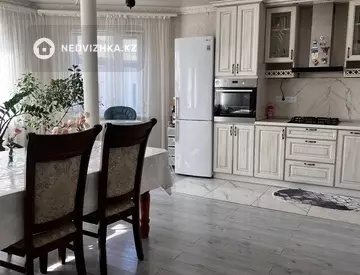 6-комнатный дом, 5.2 соток, 174 м²