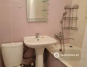 2-комнатная квартира, этаж 3 из 5, 28 м², На длительный срок