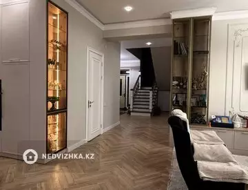 6-комнатный таунхаус, 4 соток, 250 м²