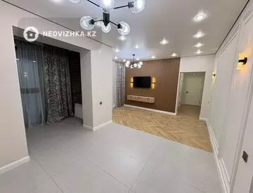 3-комнатная квартира, этаж 1 из 4, 80 м²